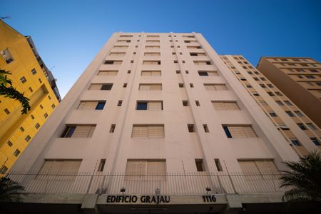Apartamento à venda com 48m², 1 quarto e sem vaga Apartamento à venda com 48m², 1 quarto e sem vagaFachada