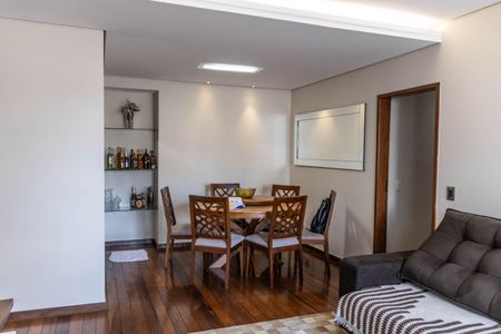 Sala de apartamento para alugar com 3 quartos, 120m² em Buritis, Belo Horizonte