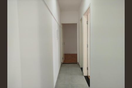 Apartamento à venda com 64m², 2 quartos e sem vagaCorredor