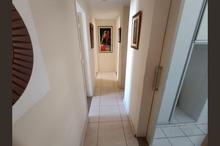 Apartamento para alugar com 135m², 3 quartos e 1 vagaCorredor