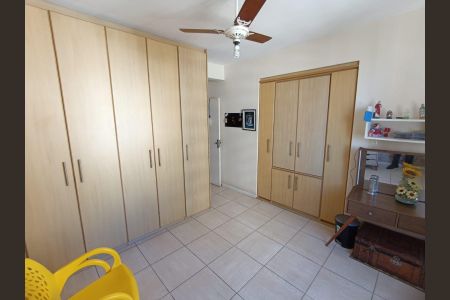 Apartamento para alugar com 135m², 3 quartos e 1 vagaQuarto