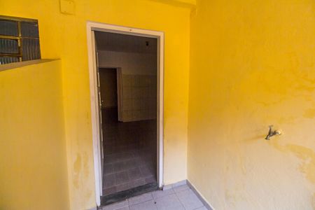 Casa para alugar com 40m², 1 quarto e sem vaga Casa para alugar com 40m², 1 quarto e sem vagaÁrea de Serviço