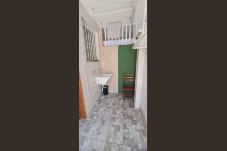 Casa para alugar com 67m², 2 quartos e 1 vagaÁrea de serviço