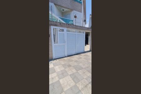 Casa para alugar com 67m², 2 quartos e 1 vagaFachada