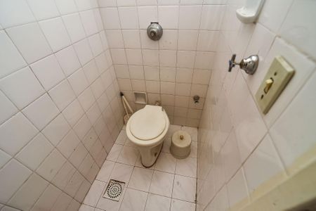 Apartamento à venda com 95m², 2 quartos e sem vagaBanheiro de serviço