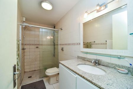 Apartamento à venda com 95m², 2 quartos e sem vagaBanheiro