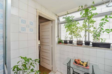 Apartamento à venda com 95m², 2 quartos e sem vagaÁrea de Serviço