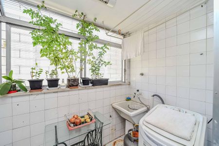 Apartamento à venda com 95m², 2 quartos e sem vagaÁrea de Serviço