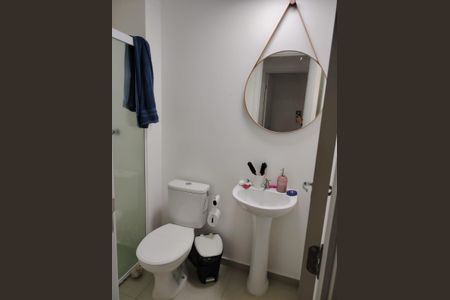 Banheiro de apartamento à venda com 2 quartos, 66m² em Vila Cruz das Almas, São Paulo