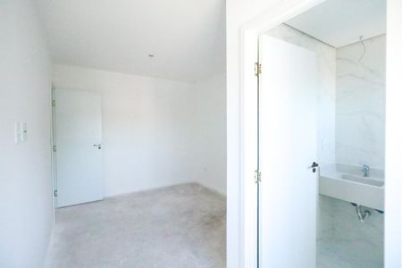Casa à venda com 166m², 3 quartos e 3 vagasSuíte 1
