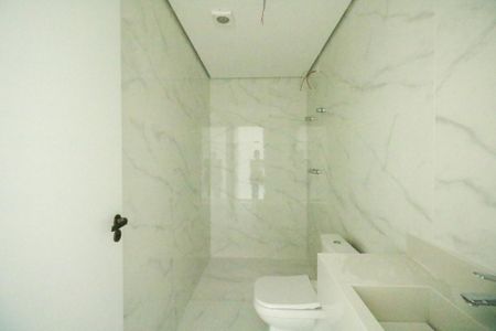 Casa à venda com 166m², 3 quartos e 3 vagasBanheiro
