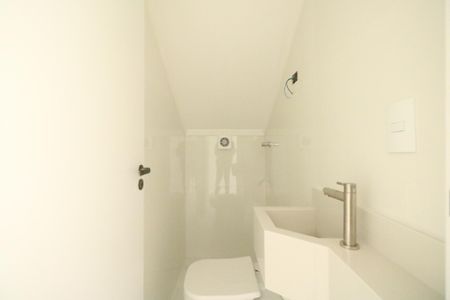 Casa à venda com 166m², 3 quartos e 3 vagasLavabo