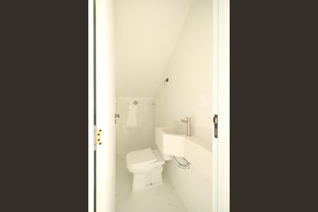 Casa à venda com 166m², 3 quartos e 3 vagasLavabo