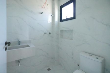 Casa à venda com 166m², 3 quartos e 3 vagasBanheiro da Suíte 1