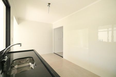 Casa à venda com 166m², 3 quartos e 3 vagasCozinha