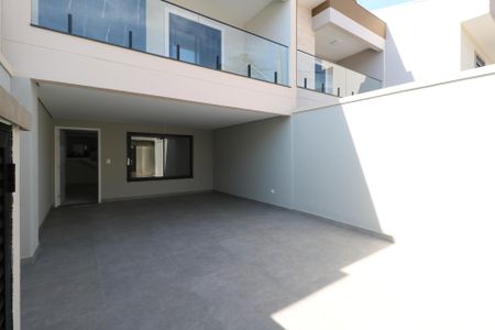 Casa à venda com 166m², 3 quartos e 3 vagasGaragem