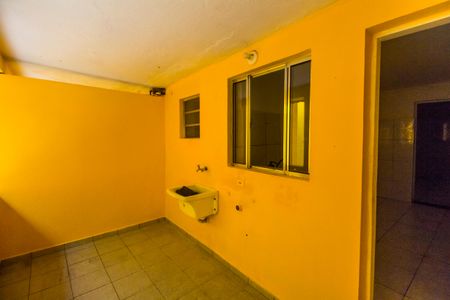 Casa para alugar com 40m², 1 quarto e sem vaga Casa para alugar com 40m², 1 quarto e sem vagaÁrea de Serviço