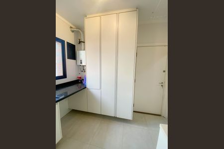 Apartamento à venda com 179m², 2 quartos e 3 vagasÁrea de Serviço