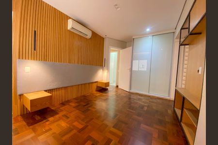 Apartamento à venda com 179m², 2 quartos e 3 vagasSuíte 2