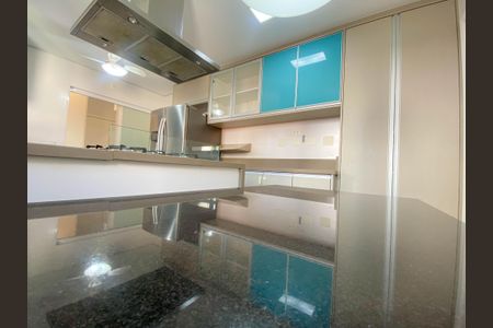Apartamento à venda com 179m², 2 quartos e 3 vagasCozinha