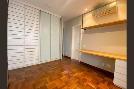 Apartamento à venda com 179m², 2 quartos e 3 vagasSuíte 3