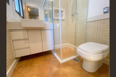 Apartamento à venda com 179m², 2 quartos e 3 vagasBanheiro Suíte 2
