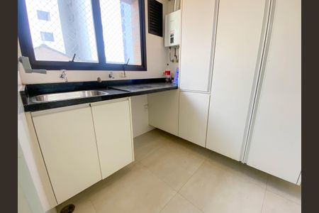 Apartamento à venda com 179m², 2 quartos e 3 vagasÁrea de Serviço