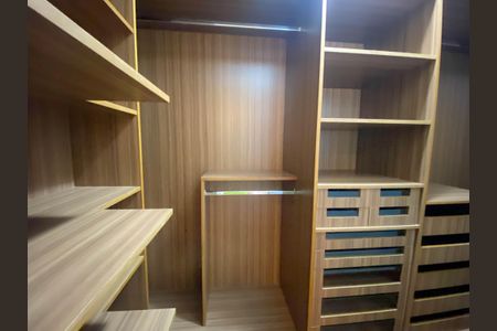 Apartamento à venda com 179m², 2 quartos e 3 vagasCloset Suíte 3