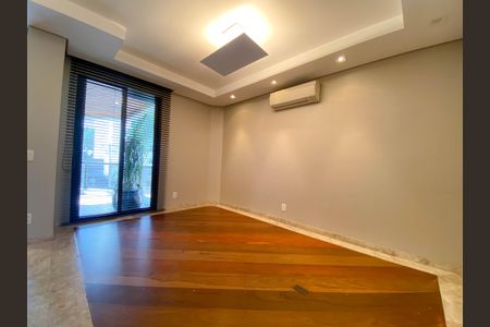 Apartamento à venda com 179m², 2 quartos e 3 vagasSala