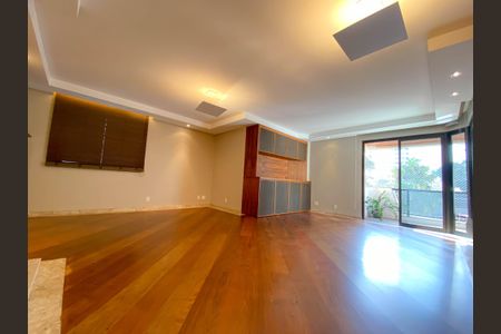 Apartamento à venda com 179m², 2 quartos e 3 vagasSala