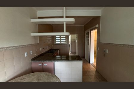 Apartamento para alugar com 77m², 2 quartos e 1 vagaCozinha