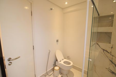 Apartamento para alugar com 153m², 4 quartos e 3 vagasQuarto 2 - Banheiro