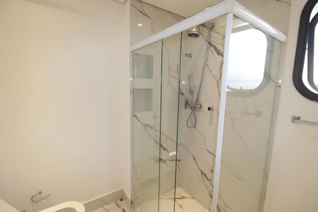 Apartamento para alugar com 153m², 4 quartos e 3 vagasQuarto 2 - Banheiro