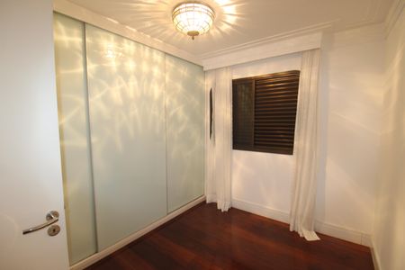 Apartamento para alugar com 153m², 4 quartos e 3 vagasQuarto 3