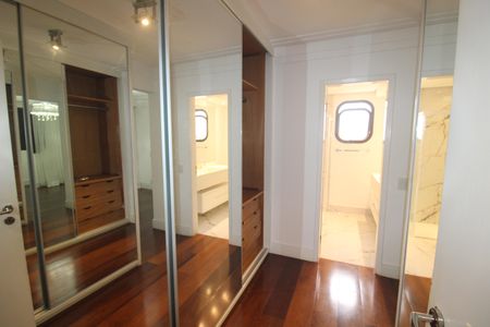 Apartamento para alugar com 153m², 4 quartos e 3 vagasQuarto 2