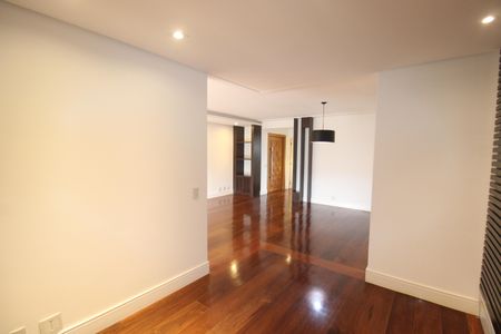 Apartamento para alugar com 153m², 4 quartos e 3 vagasQuarto 1