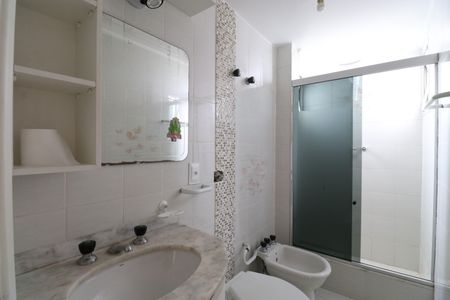 Apartamento para alugar com 105m², 2 quartos e 2 vagasBanheiro Social