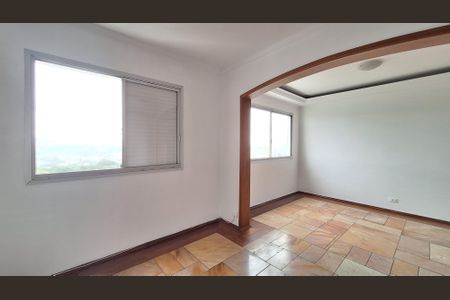 Apartamento para alugar com 105m², 2 quartos e 2 vagasDetalhe