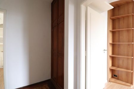 Apartamento para alugar com 105m², 2 quartos e 2 vagasDetalhe