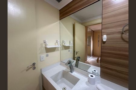 Apartamento para alugar com 75m², 2 quartos e 1 vagaBanheiro da Suíte