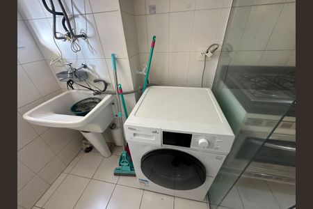 Apartamento para alugar com 75m², 2 quartos e 1 vagaÁrea de Serviço