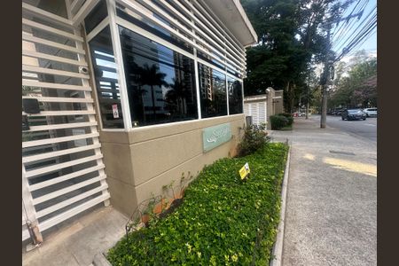 Apartamento para alugar com 75m², 2 quartos e 1 vagaFachada e portaria