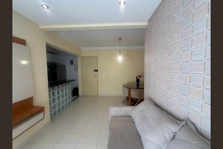 Apartamento para alugar com 75m², 2 quartos e 1 vagaSala