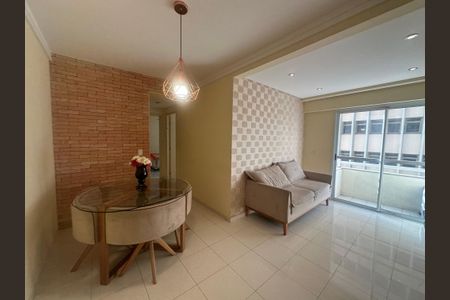 Apartamento para alugar com 75m², 2 quartos e 1 vagaSala