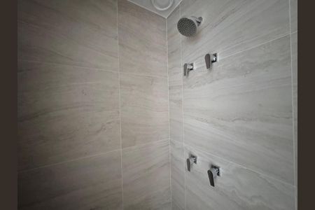 Apartamento à venda com 194m², 4 quartos e 3 vagas Apartamento à venda com 194m², 4 quartos e 3 vagasSuíte 3 - Banheiro