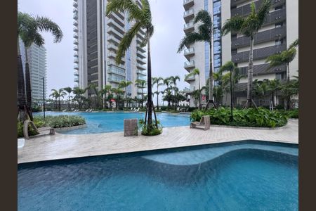 Apartamento à venda com 194m², 4 quartos e 3 vagas Apartamento à venda com 194m², 4 quartos e 3 vagasÁrea comum