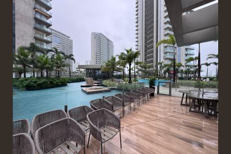 Apartamento à venda com 194m², 4 quartos e 3 vagas Apartamento à venda com 194m², 4 quartos e 3 vagasÁrea comum