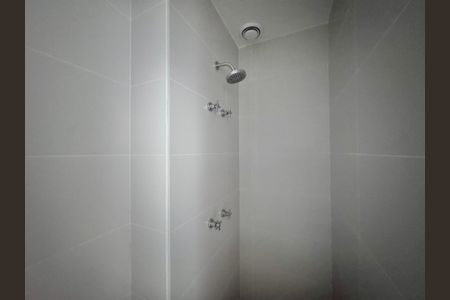 Apartamento à venda com 194m², 4 quartos e 3 vagas Apartamento à venda com 194m², 4 quartos e 3 vagasÁrea de Serviço - Banheiro