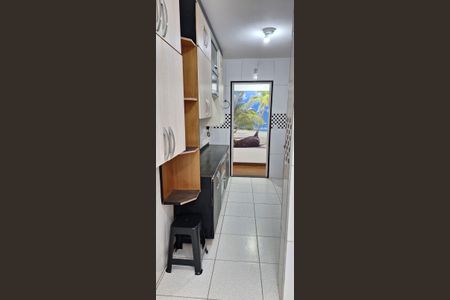 Cozinha de apartamento para alugar com 3 quartos, 68m² em Jardim Neide, São Paulo