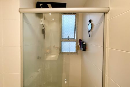 Apartamento à venda com 58m², 2 quartos e 2 vagasBanheiro da Suíte 1